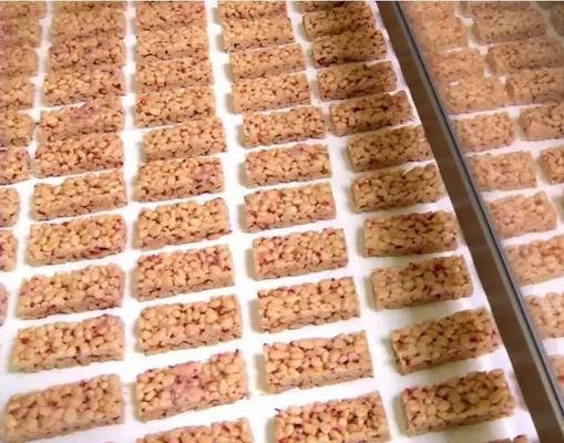 کیک آب نبات برنج puffed / شکلات تخته ای ساخت ماشین آلات، توپ پاپ کورن تشکیل دستگاه
